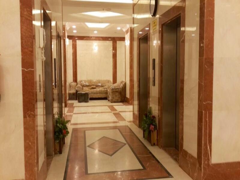 Qasr Al Azizia Hotel Мека Екстериор снимка