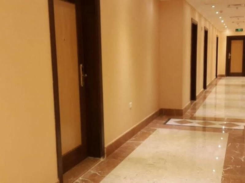 Qasr Al Azizia Hotel Мека Екстериор снимка