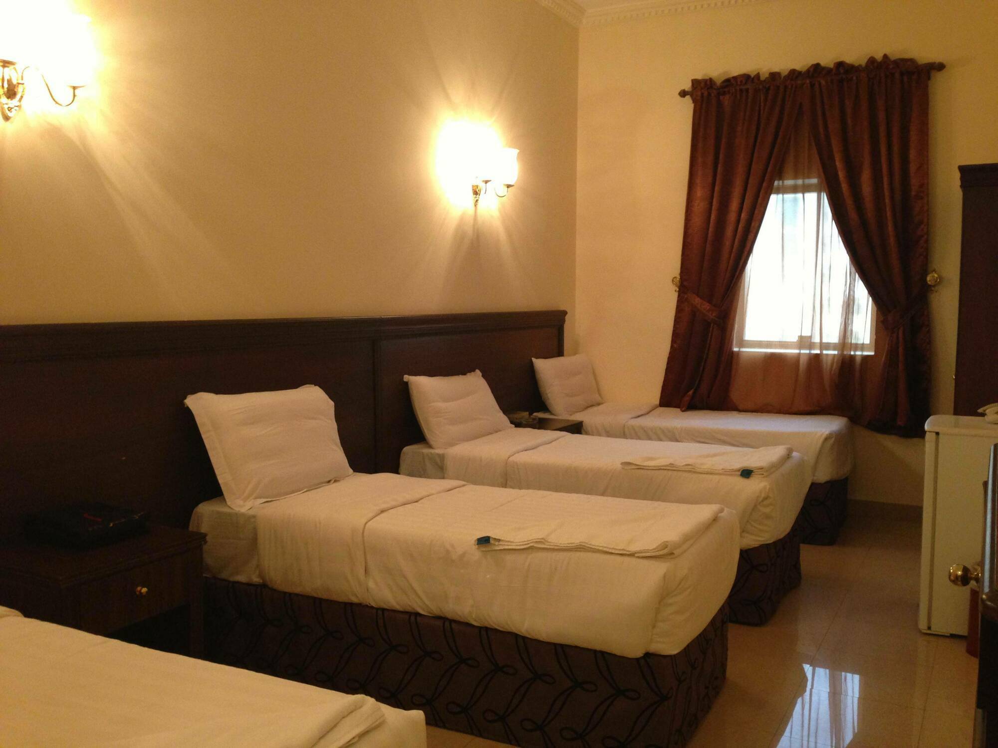 Qasr Al Azizia Hotel Мека Екстериор снимка